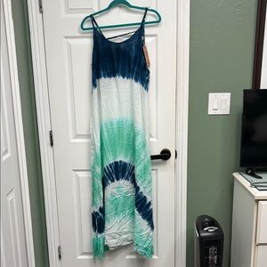 Rivieras Blue & White & Teal Tie-Dye Maxi Dress linen
